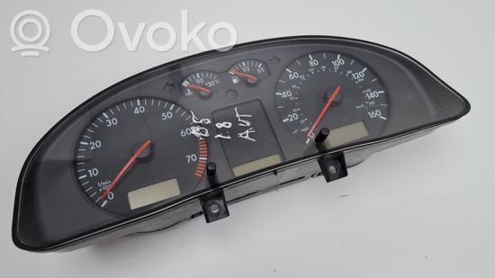 Volkswagen PASSAT B5 Speedometer (instrument cluster) 3B0919930T