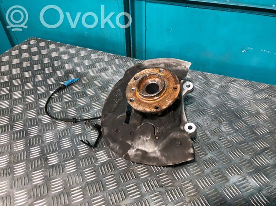 BMW 6 E63 E64 Front wheel hub spindle knuckle 6762017