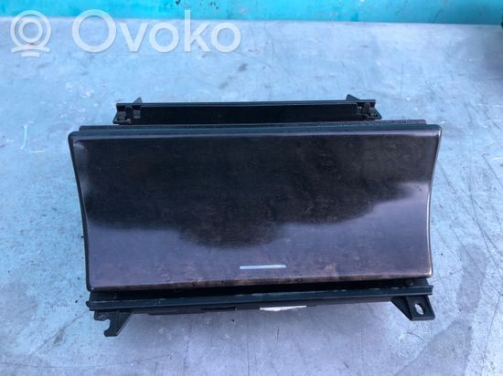 Mercedes-Benz E W210 Car ashtray