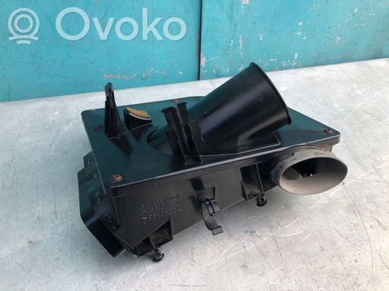 Mercedes-Benz ML W163 Air filter box A1635000016