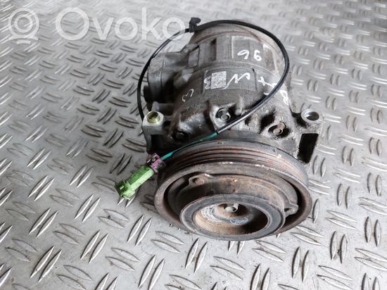 Volkswagen PASSAT B5.5 Air conditioning (A/C) compressor (pump) 8D0260808