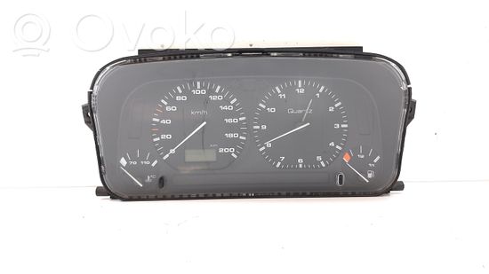Volkswagen Caddy Speedometer (instrument cluster) 88311235