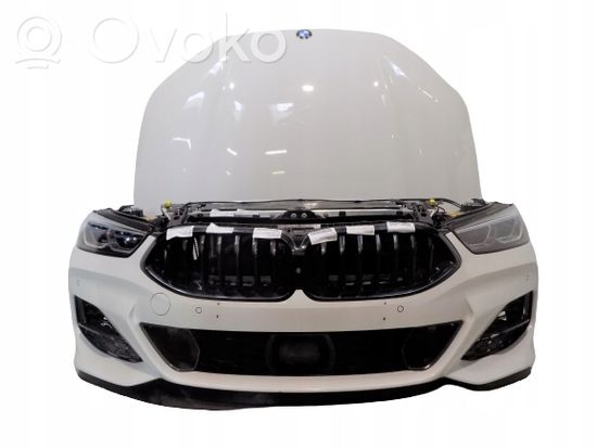 BMW 8 G15 Front piece kit