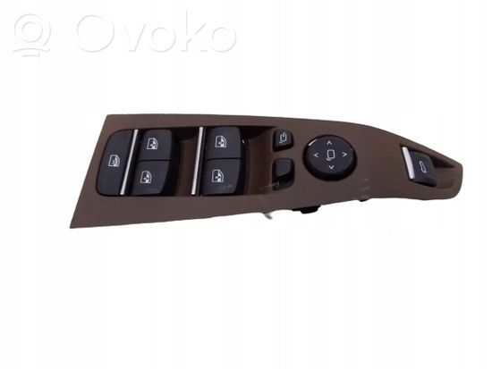 BMW 5 G30 G31 Electric window control switch 6832729