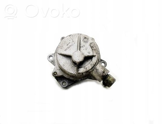 Audi A4 S4 B5 8D Vacuum pump