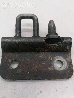Mercedes-Benz 309 Rear door lock loop/hook striker A9067400032