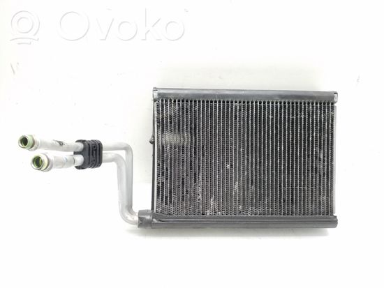 BMW 1 E81 E87 Air conditioning (A/C) radiator (interior)