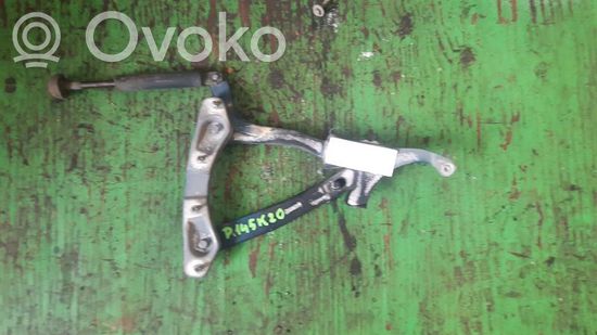 Mercedes-Benz C W202 Engine bonnet/hood hinges  2028800228