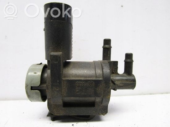 Volkswagen Golf IV Turbo solenoid valve 1J0906283B