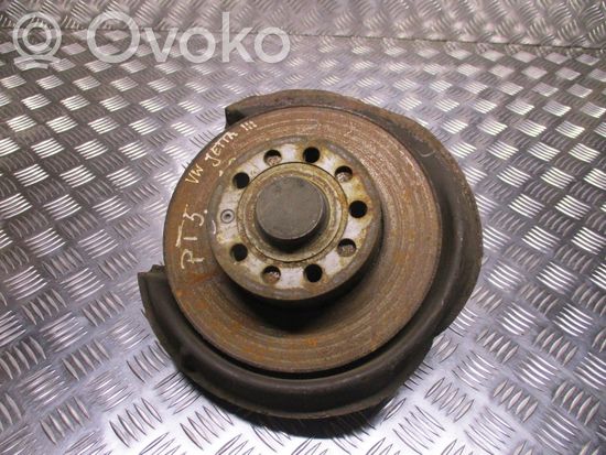 Volkswagen Jetta III Rear wheel hub