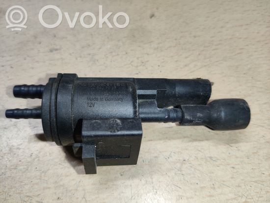 Mercedes-Benz A W176 Vacuum valve 0025407097