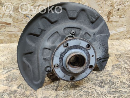 Volkswagen Golf VII Front wheel hub spindle knuckle LH