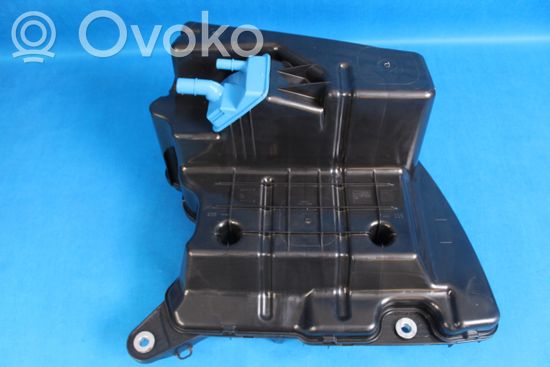 Audi A4 S4 B9 8W AdBlue liquid reservoir 8W0131878BN
