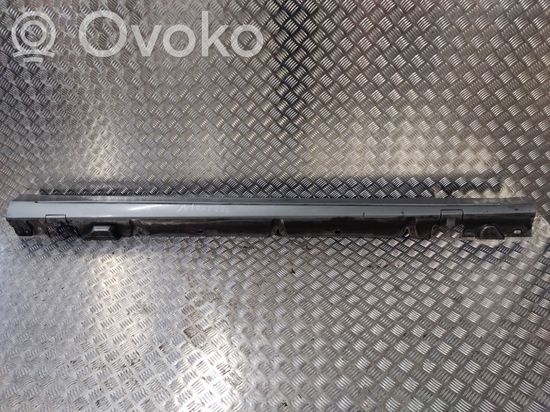 Mercedes-Benz C W205 Sill