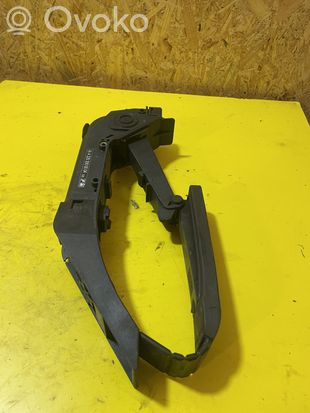 Mercedes-Benz S W220 Accelerator throttle pedal A2203000004 2203000004