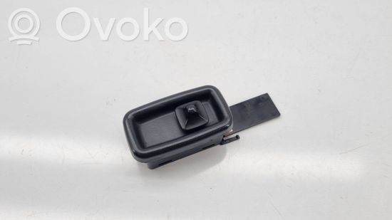 BMW 5 E28 Wing mirror switch 1364321
