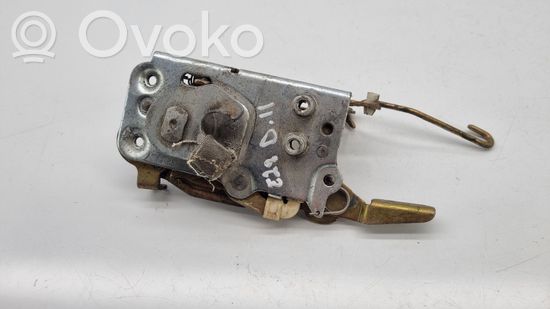 BMW 5 E28 Rear door lock 18763881 1876388