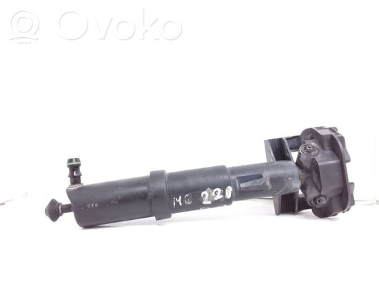 Mercedes-Benz E W210 Headlight washer spray nozzle