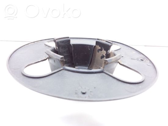 Volkswagen Golf I Original wheel cap 871601171