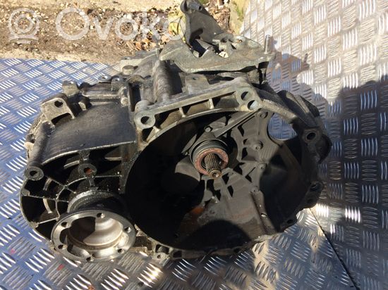 Volkswagen PASSAT B6 Manual 6 speed gearbox KDN