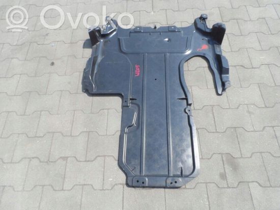 Mercedes-Benz C W205 Engine splash shield/under tray A205524000