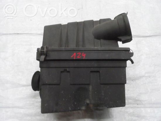 Mercedes-Benz E W124 Air filter box 1040900201