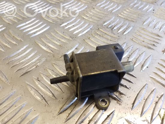 Volkswagen PASSAT B5 Vacuum valve 026906283H 97T279