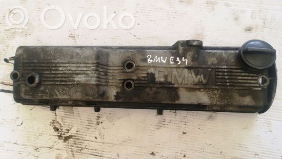 BMW 5 E34 Rocker cam cover M21B24