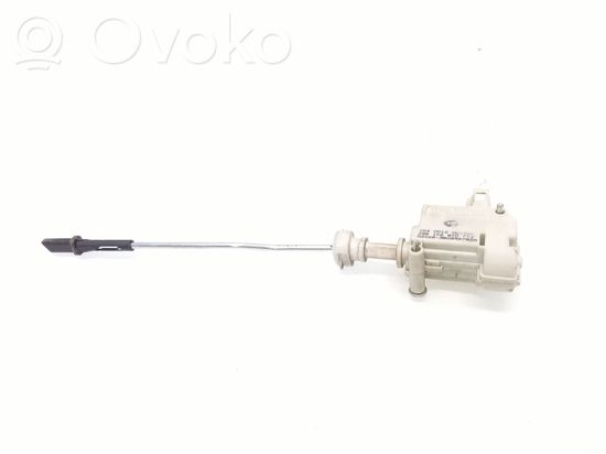 Volkswagen Golf V Fuel tank cap lock motor 1K6810773 3B0959782A