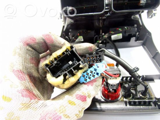 Volkswagen Phaeton Dash center air vent grill 3D0819203AP
