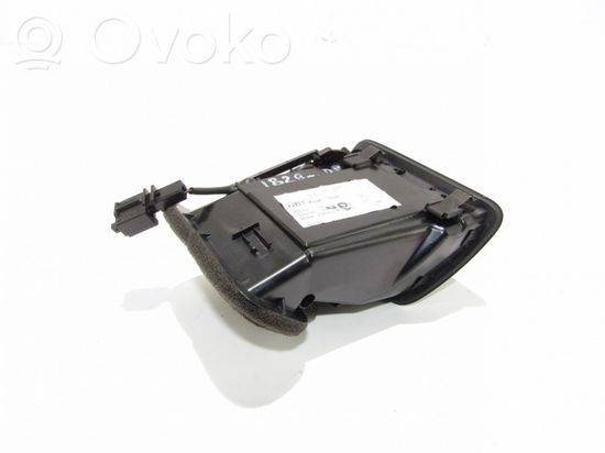 Volkswagen PASSAT B7 Dash center air vent grill Nėra