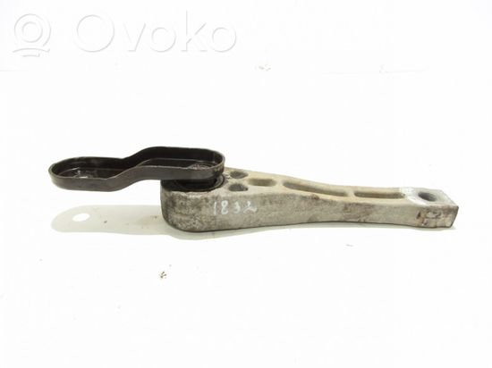 Volkswagen Jetta VI Engine mount bracket Nėra