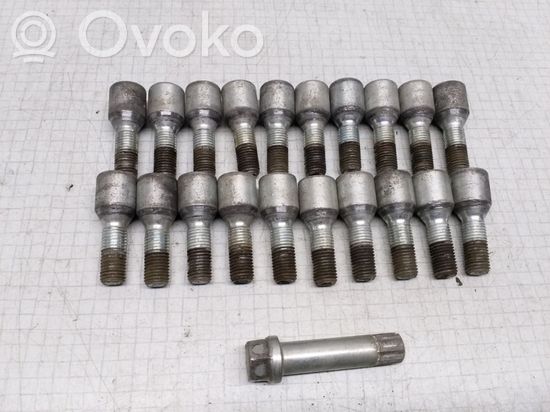 BMW 3 E46 Nuts/bolts