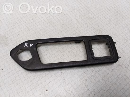 Volkswagen PASSAT B3 Other front door trim element 357837247A