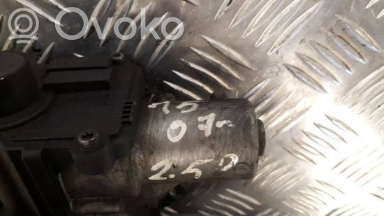 Volkswagen Transporter – Caravelle T5 EGR valve