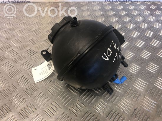 BMW X4 F26 Coolant expansion tank/reservoir 17138616418