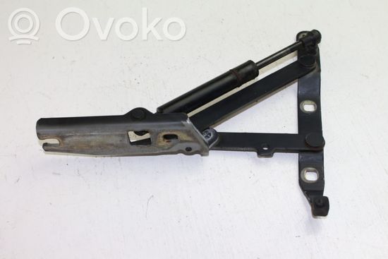 BMW Z3 E36 Tailgate/trunk/boot hinge 8397328