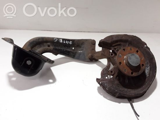 Volkswagen Touran I Rear wheel hub 1T0505226F 1K0501476
