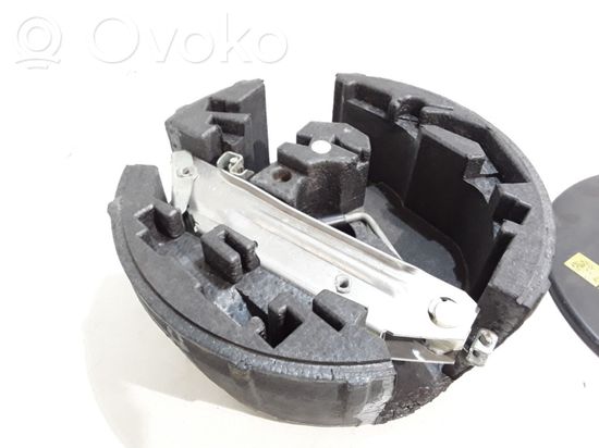 Audi A6 Allroad C5 Lift Jack 4B5012109