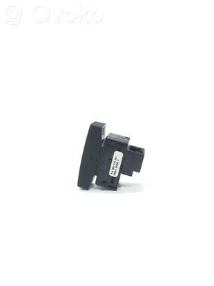 Volkswagen Touareg I Central locking switch button 7L6962125