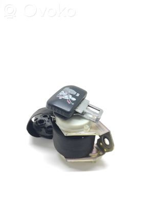 Volkswagen Touran I Rear seatbelt 33029132F