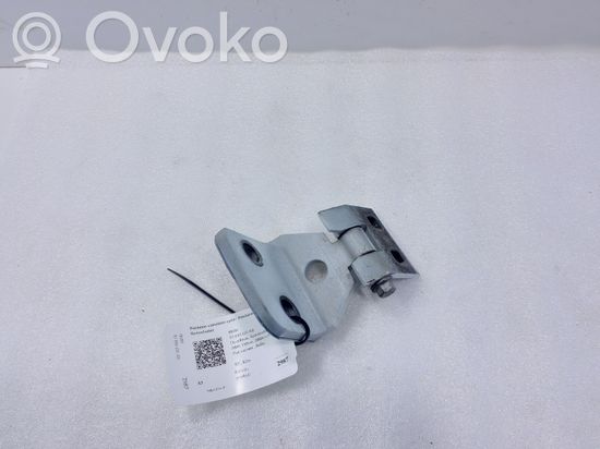 BMW X3 E83 Front door upper hinge 3402819