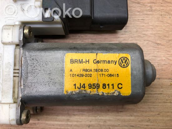 Volkswagen Golf IV Rear door window regulator motor 1J4959811C
