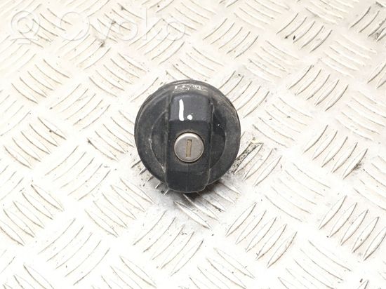 Audi 80 90 S2 B4 Fuel tank filler cap