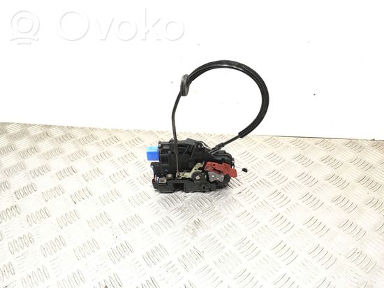 Volkswagen Jetta V Rear door lock 7L0839016
