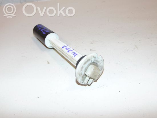 Mercedes-Benz C W202 Windshield washer fluid level sensor A2105400045