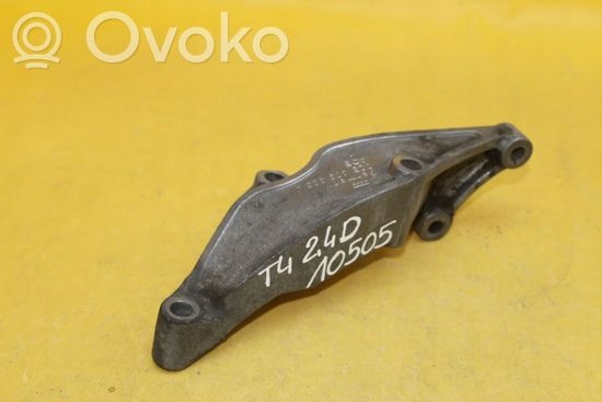 Volkswagen Transporter – Caravelle T4 Engine mounting bracket 02b409905J