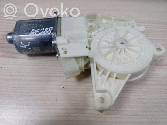 Mercedes-Benz E A207 Front door window regulator motor A2129066802 AF288