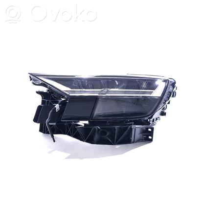 Audi Q8 Headlight/headlamp 4M8941033