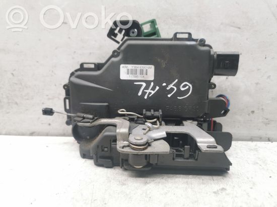 Volkswagen Golf IV Rear door lock Y3B4839016M